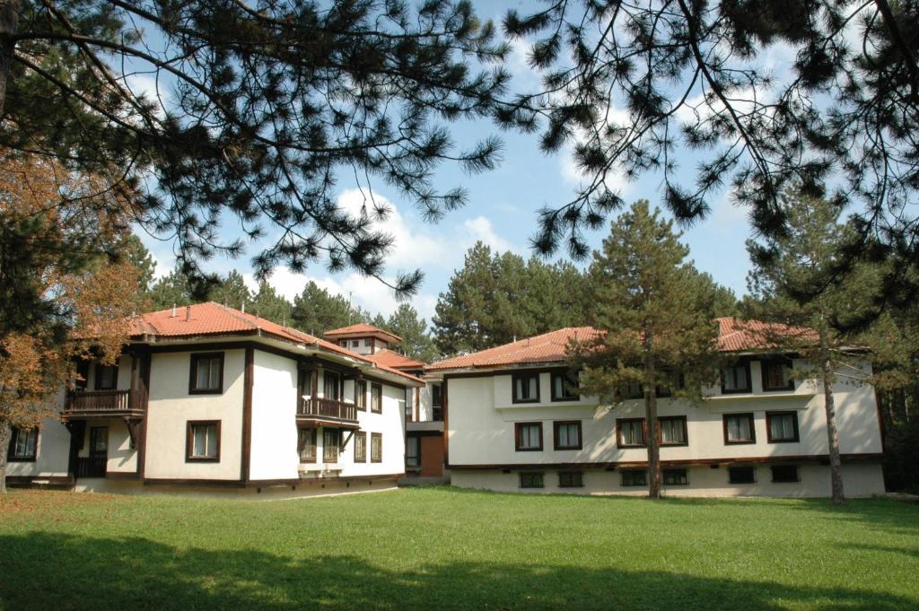 Hotel Sumarice Kragujevac Bagian luar foto